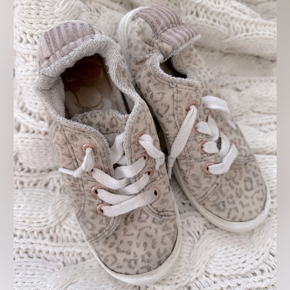 Girl ROXY cheetah shoes size 1 - Picture 2 of 3